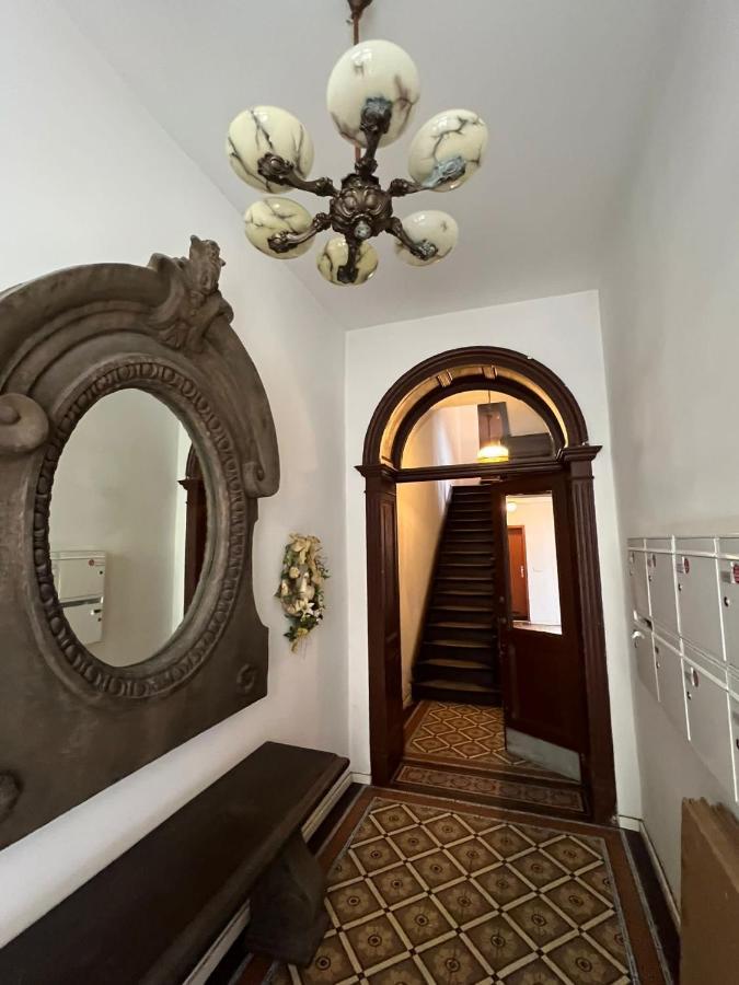 Retro Appartement Im Herzen Von Koeln Deutz 외부 사진
